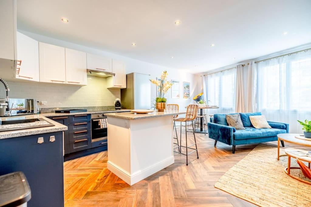 Superbe Appartement Neuf, Climatise Centre Village Le Plan-de-la-Tour Exteriör bild