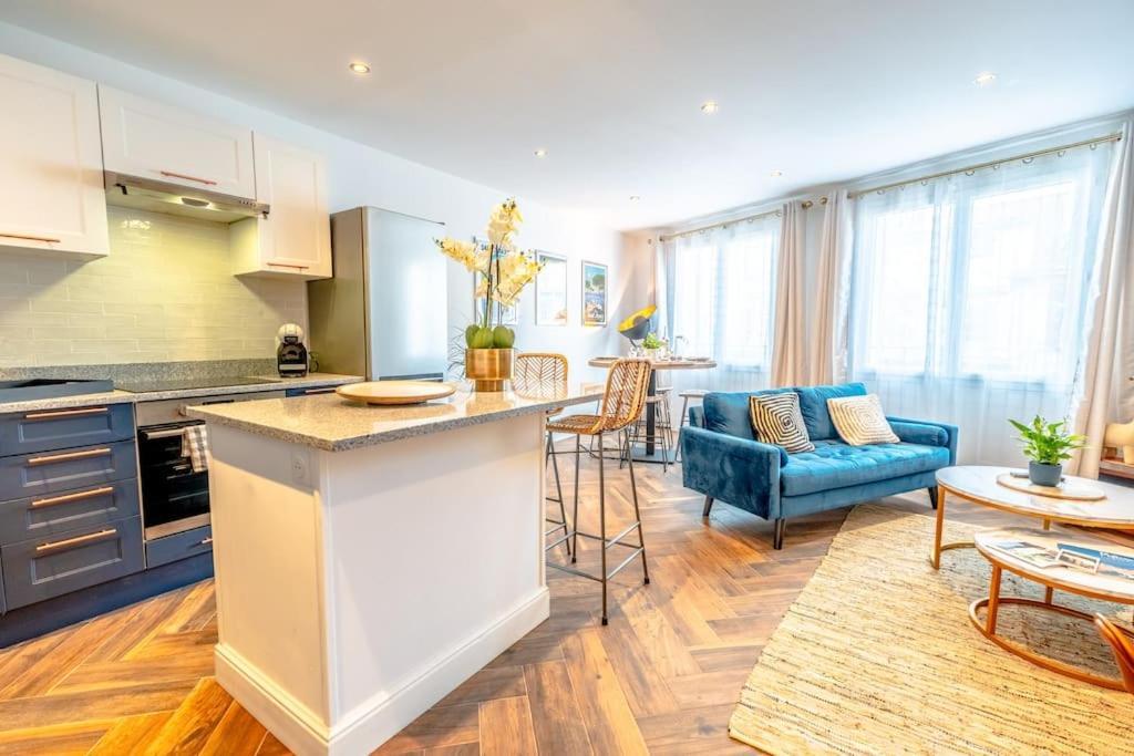 Superbe Appartement Neuf, Climatise Centre Village Le Plan-de-la-Tour Exteriör bild